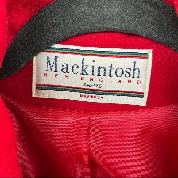 Red tailored vintage wool peacoat with matching scarf. Aprox size Medium - Picture 6 of 11